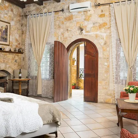 Artemis Traditional Case de vacanță *