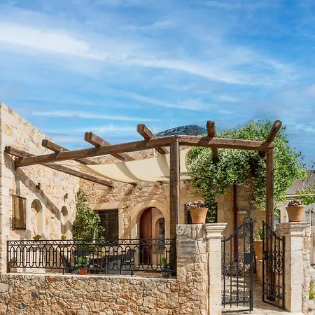 Artemis Traditional * Hersonissos (Crete)